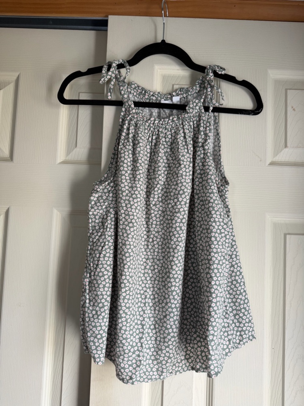 GAP Women’s Relaxed Print Halter Sage Green Floral Tie-Shoulder Tank Top